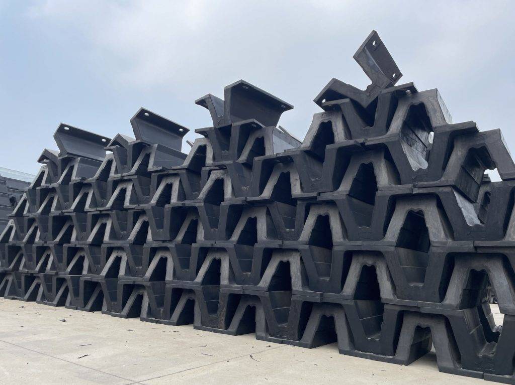 Arch rubber dock fenders warehouse